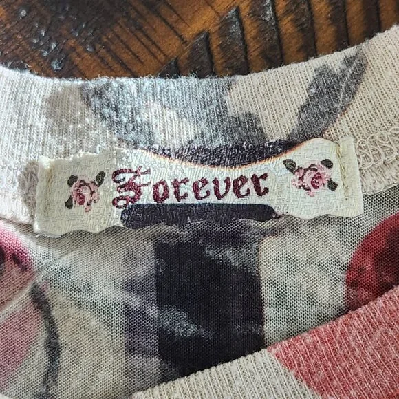 I❤️🌎 Fitted Burnout Tee with Cap Sleeves | Medium - Picture 6 of 7